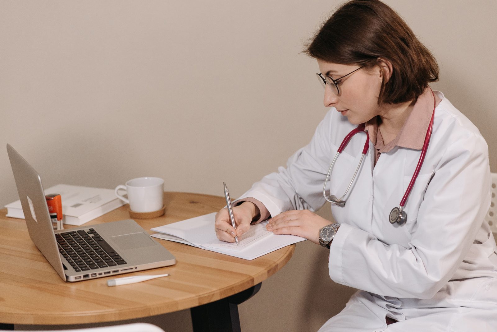 When Manual Screening Fails Oncology Trials | Kitsa