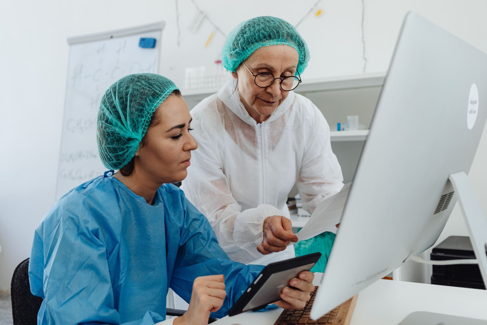 How AI Medical Writing Tools Support Regulatory Compliance